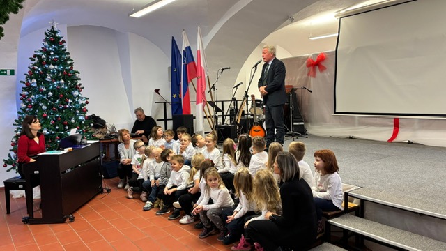 Prednovoletno srečanje starejših občanov